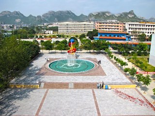 学院喷泉广场